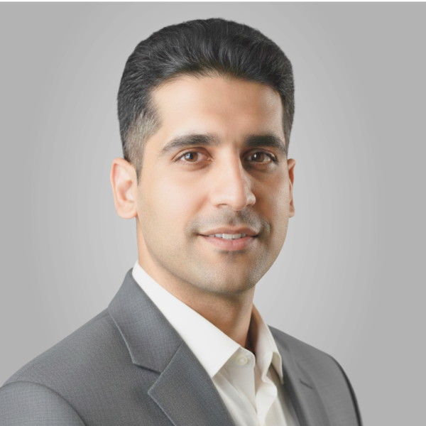 headshots_600x600 (35)