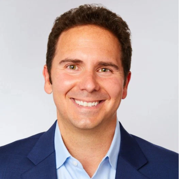 headshots_600x600 (12)