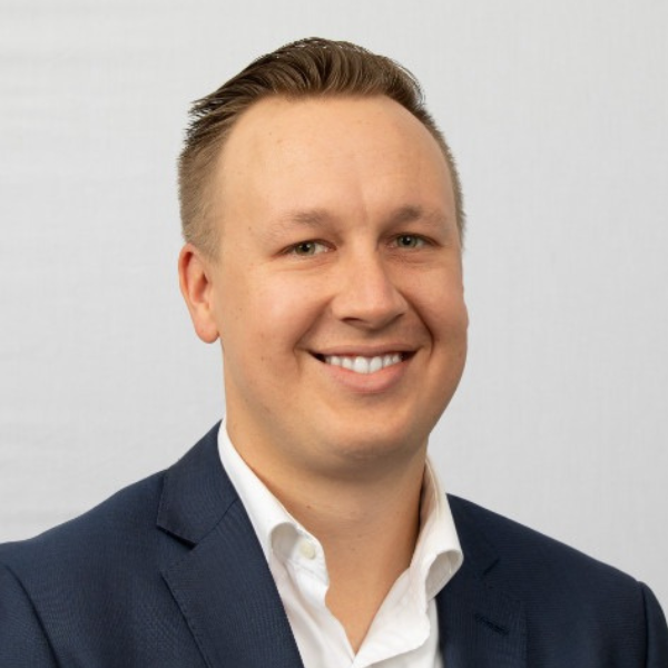 headshots_600x600 (47)