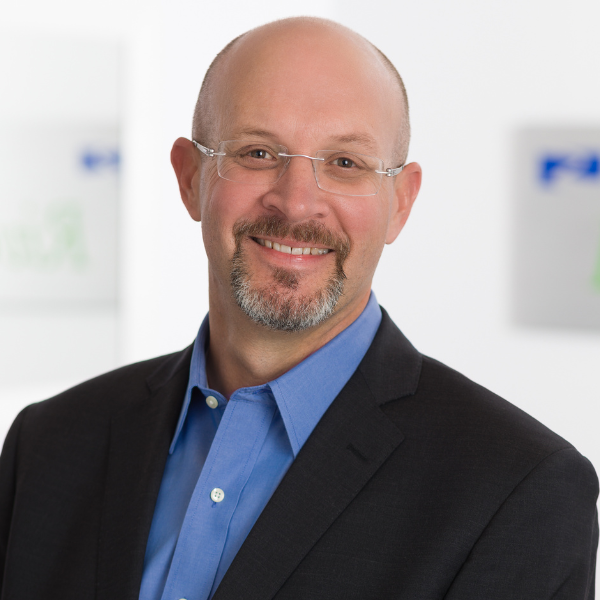 headshots_600x600 (9)